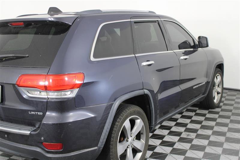 Vehicle image 8 of 32