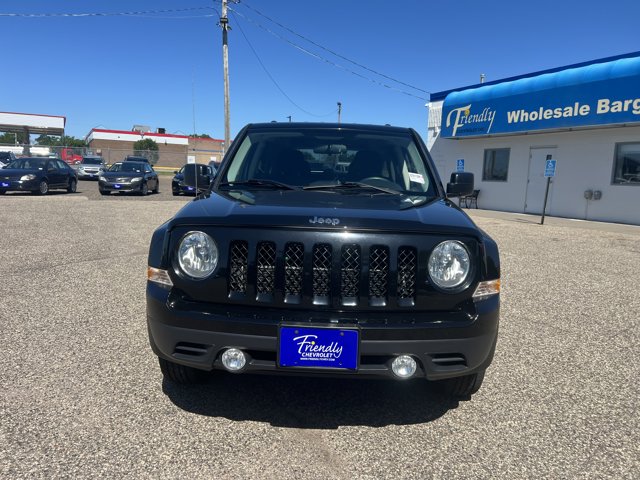 Vehicle image 2 of 25