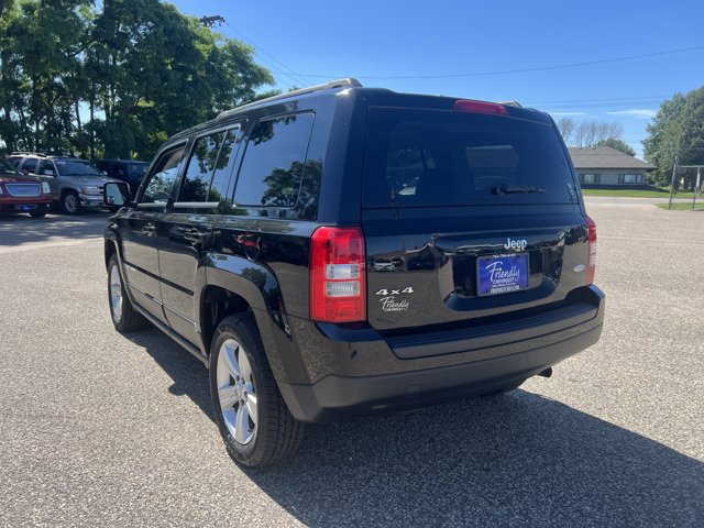 Vehicle image 7 of 25