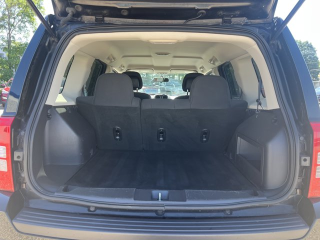 Vehicle image 10 of 25