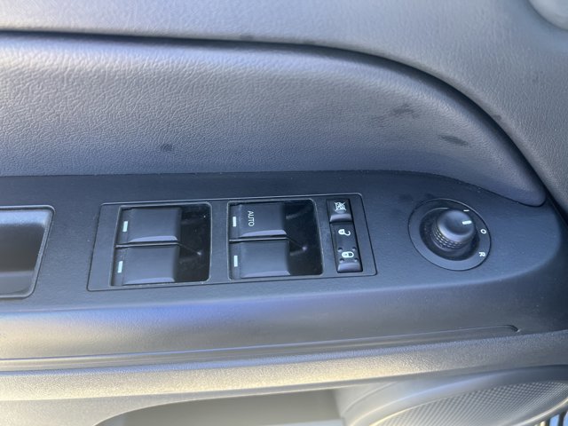 Vehicle image 25 of 25