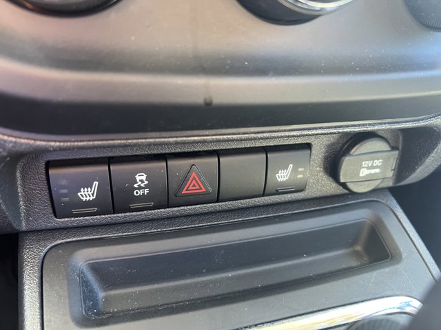 Vehicle image 20 of 25