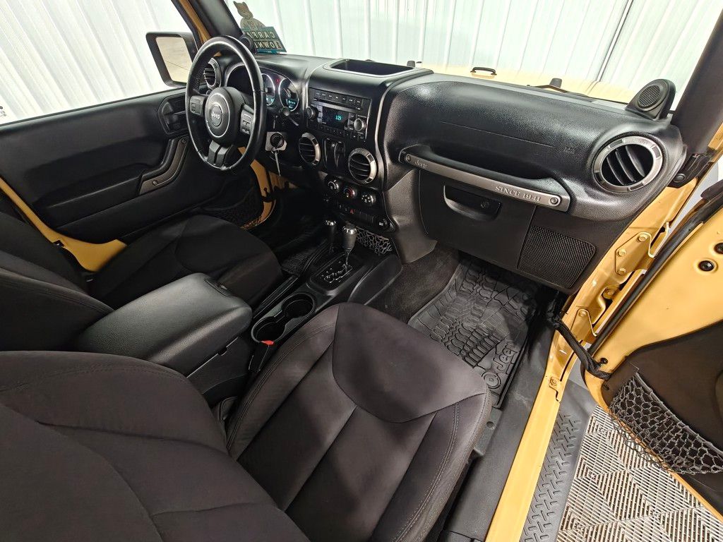 Vehicle image 22 of 37