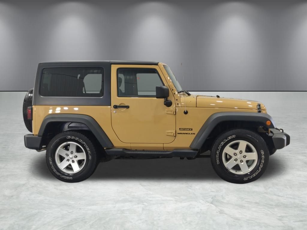 Vehicle image 6 of 37