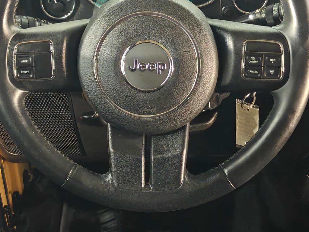 Vehicle image 15 of 37