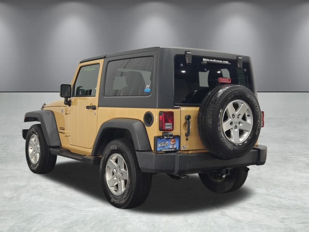 Vehicle image 8 of 37