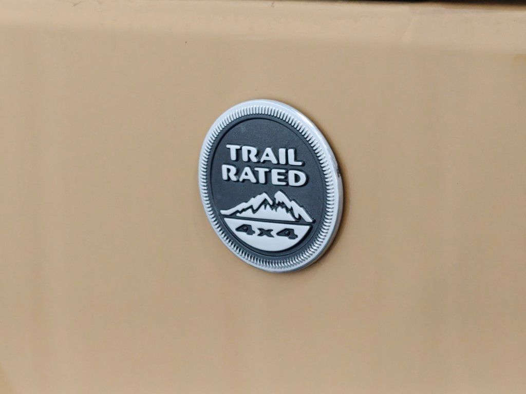 Vehicle image 29 of 37