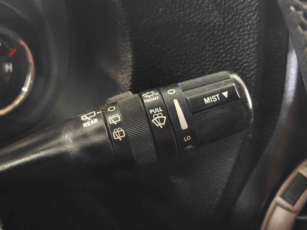 Vehicle image 20 of 37