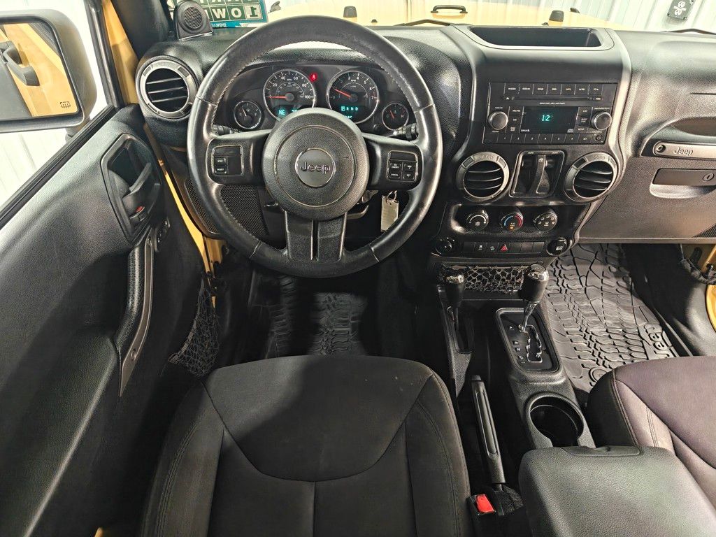 Vehicle image 14 of 37
