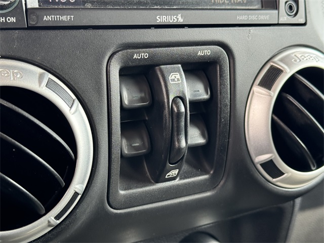 Vehicle image 42 of 52