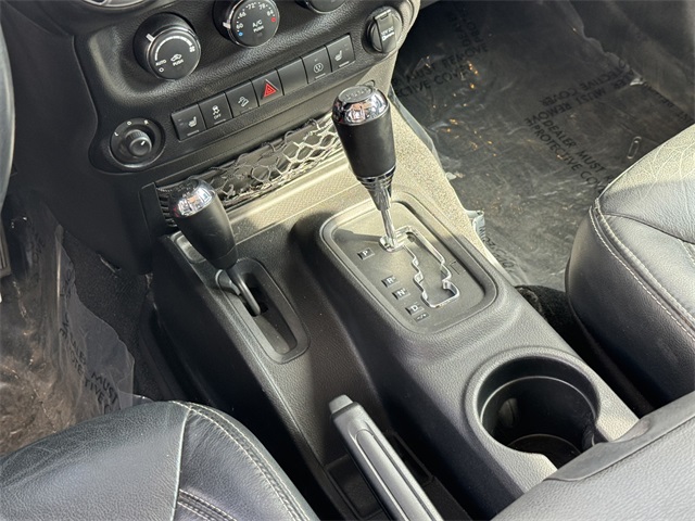 Vehicle image 34 of 52