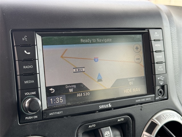 Vehicle image 41 of 52