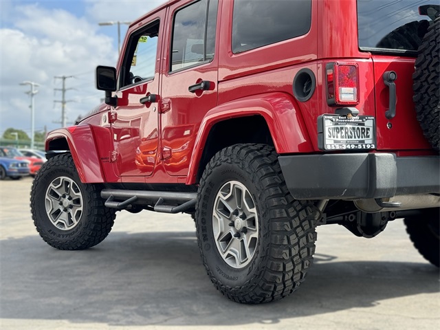 Vehicle image 17 of 52