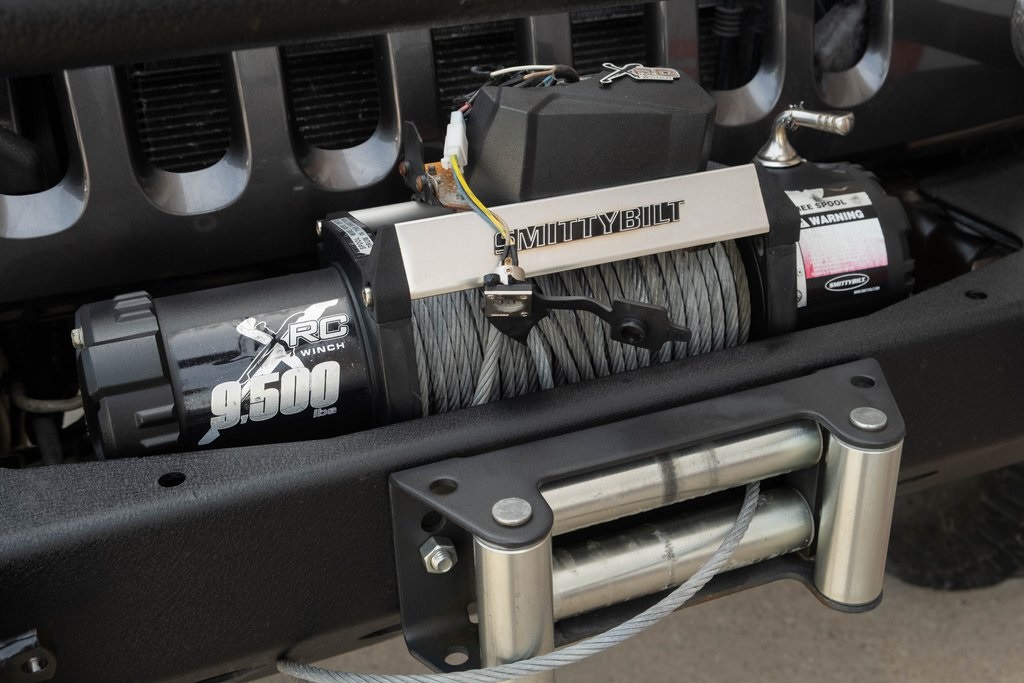 Vehicle image 14 of 16