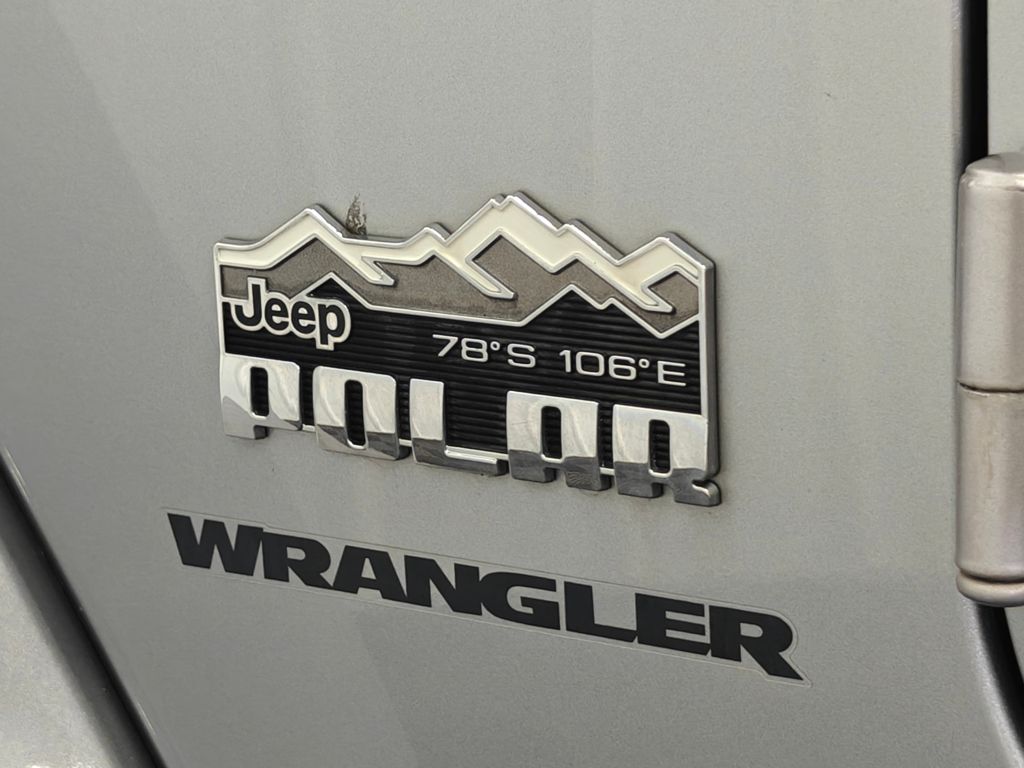Vehicle image 38 of 49