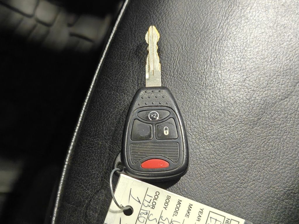 Vehicle image 18 of 49