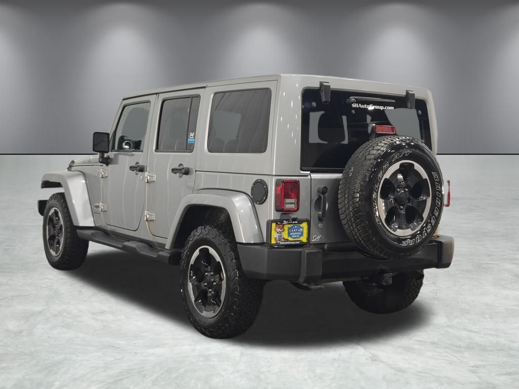 Vehicle image 9 of 49