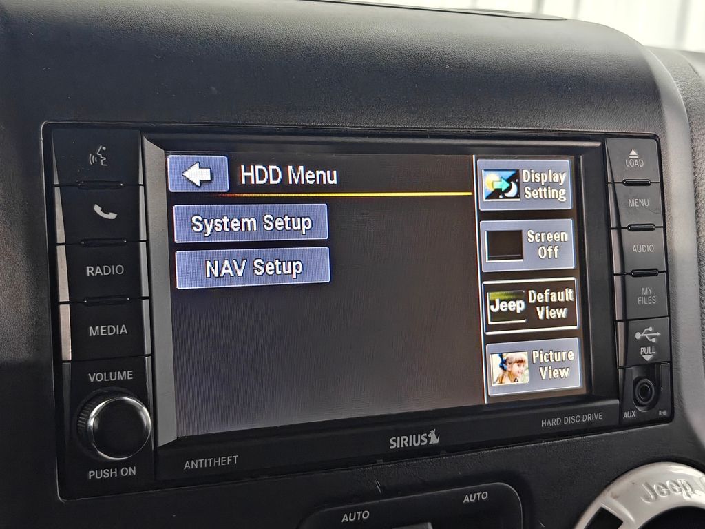 Vehicle image 33 of 49