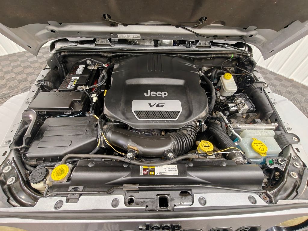 Vehicle image 41 of 49