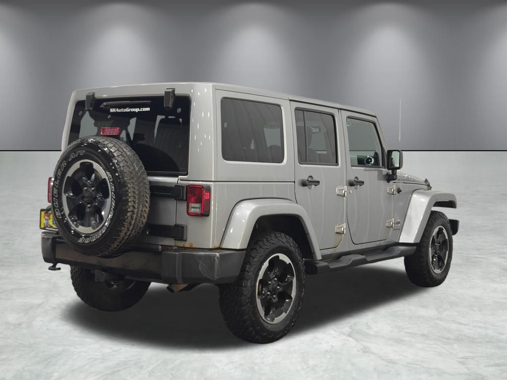 Vehicle image 7 of 49
