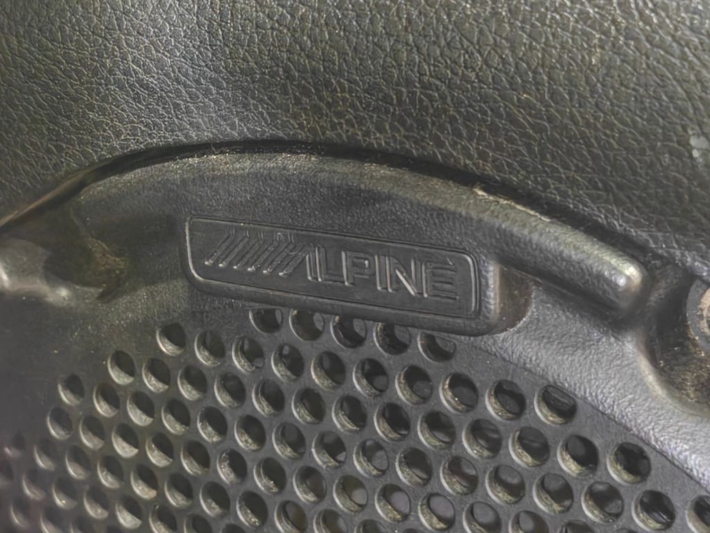 Vehicle image 17 of 49