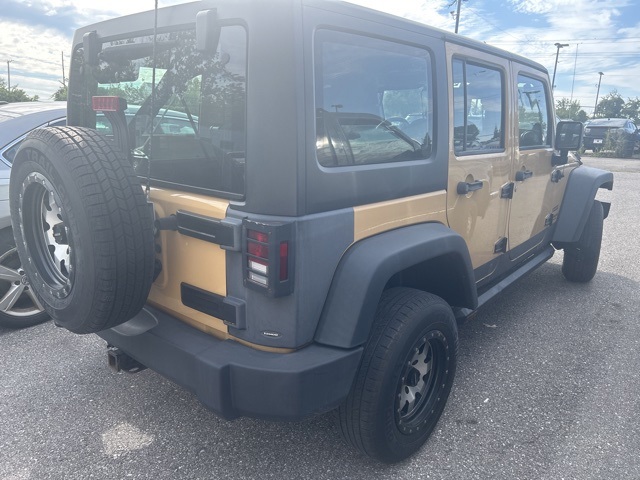 Vehicle image 4 of 28