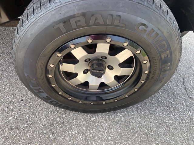 Vehicle image 26 of 28