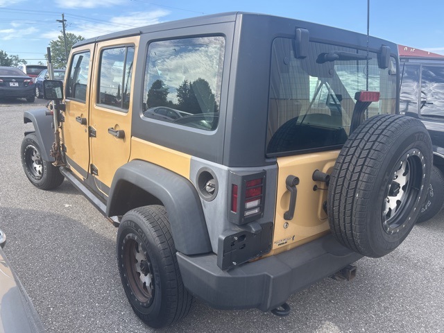 Vehicle image 5 of 28