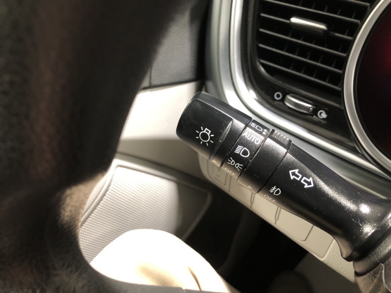 Vehicle image 22 of 32