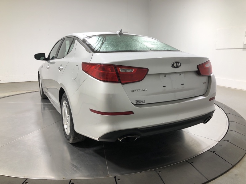 Vehicle image 5 of 32