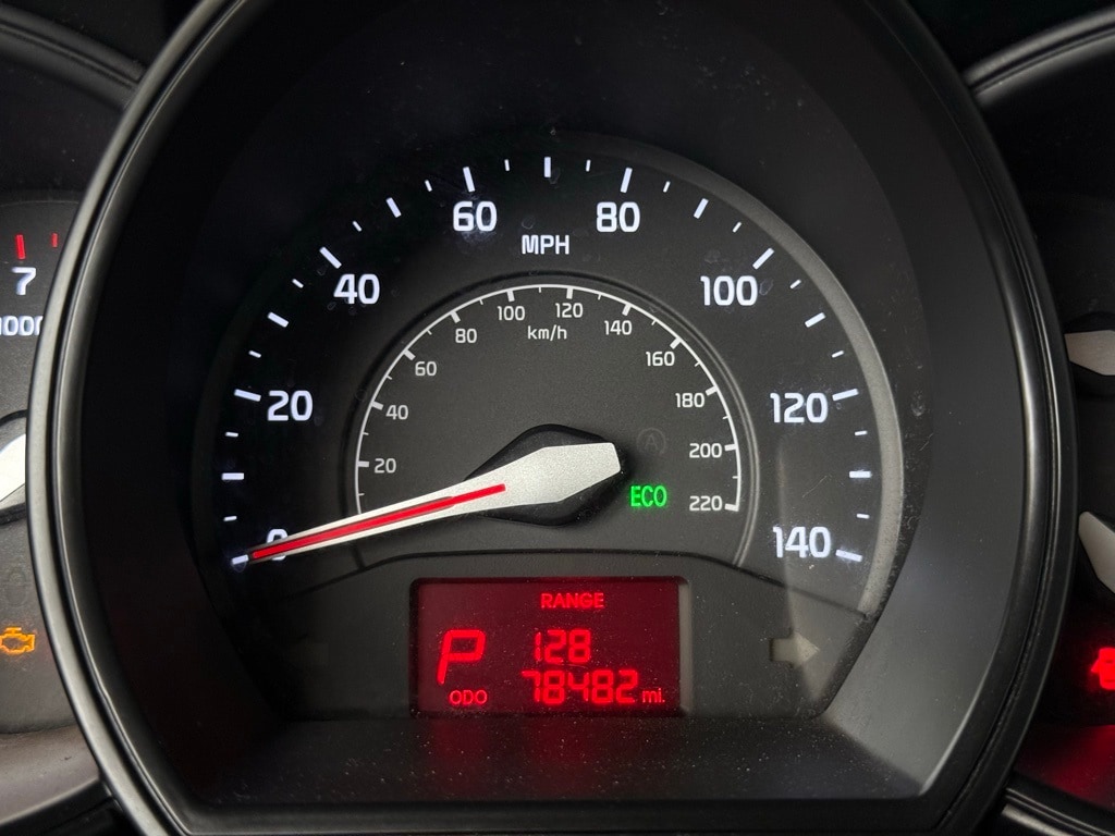 Vehicle image 23 of 39