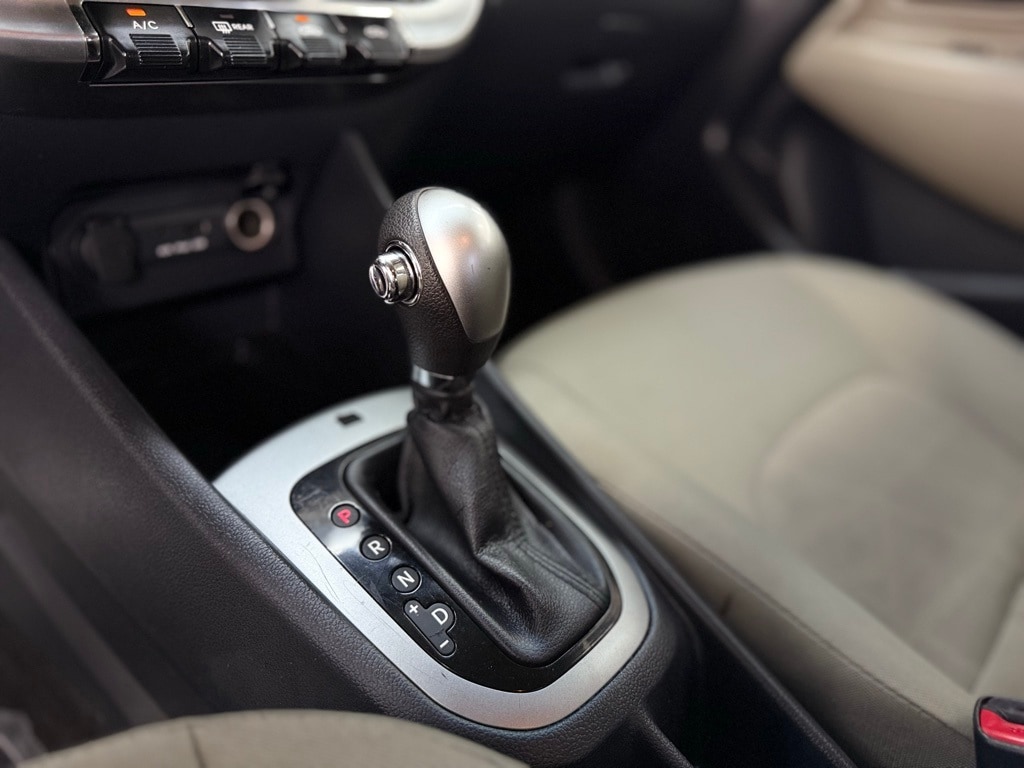 Vehicle image 31 of 39