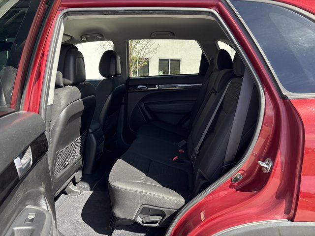 Vehicle image 11 of 27