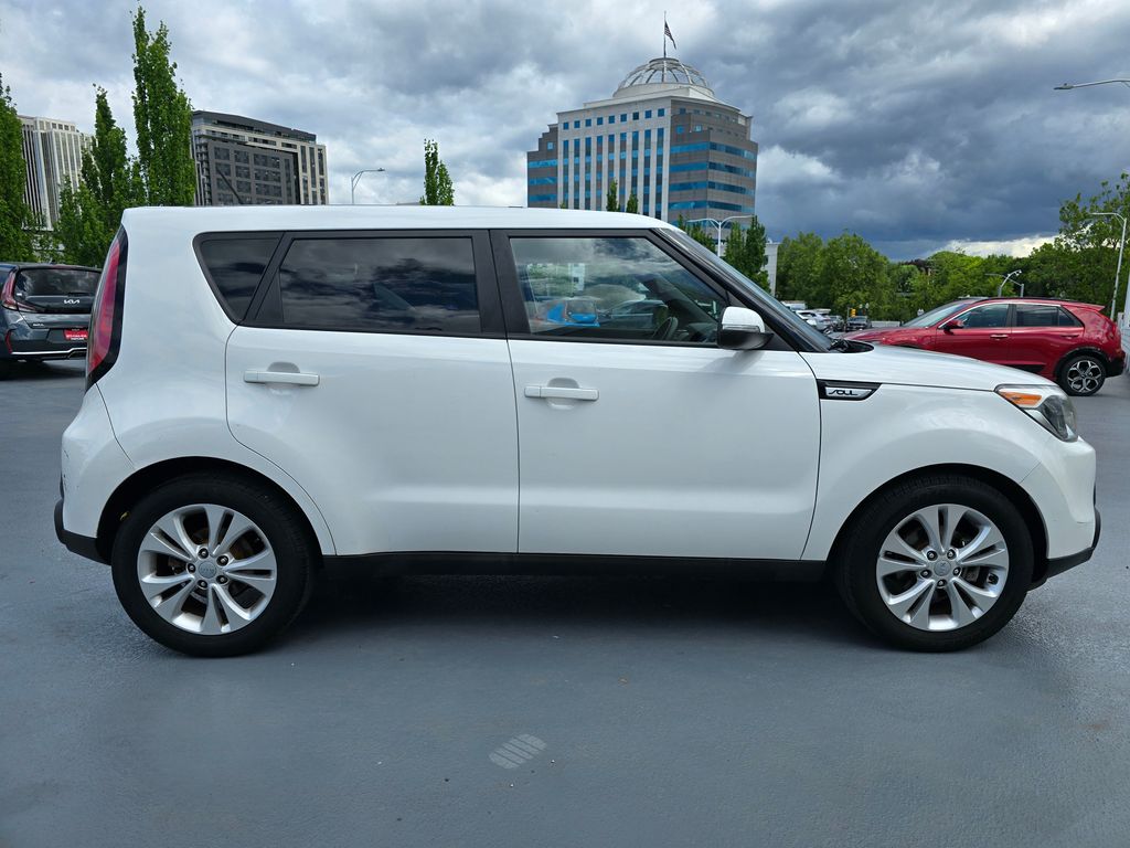 Vehicle image 7 of 31