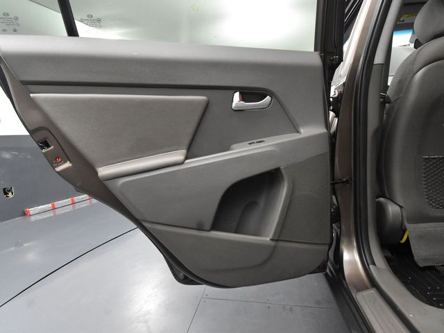 Vehicle image 39 of 51