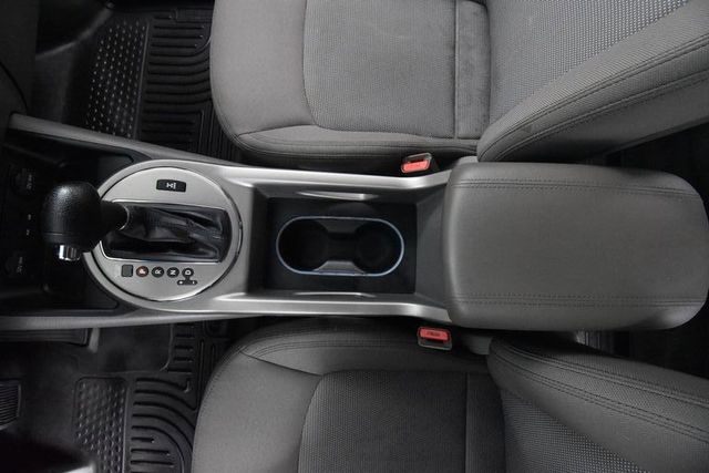 Vehicle image 28 of 51