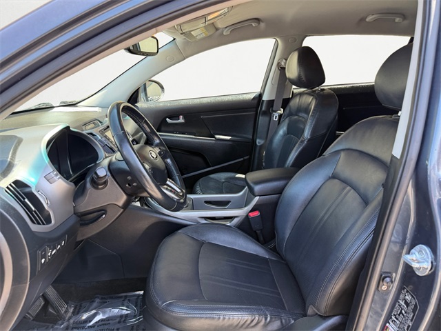 Vehicle image 9 of 27