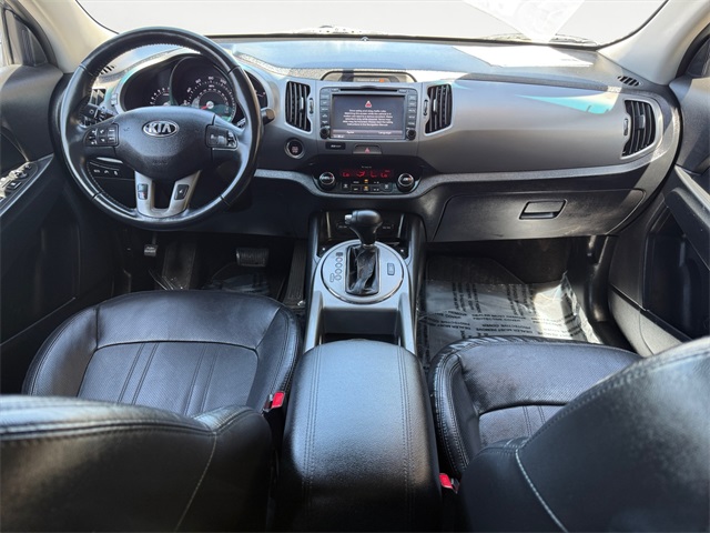 Vehicle image 10 of 27