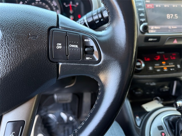 Vehicle image 22 of 27