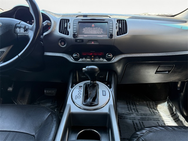Vehicle image 11 of 27