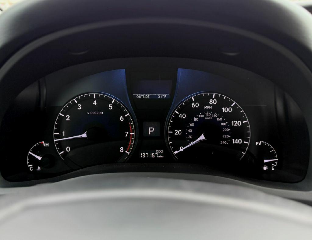 Vehicle image 10 of 16