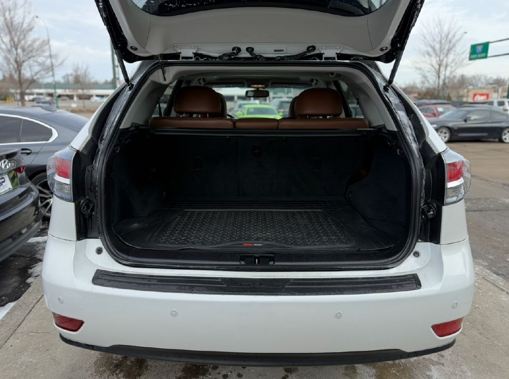 Vehicle image 16 of 16