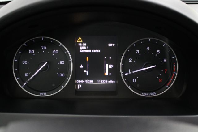 Vehicle image 16 of 28