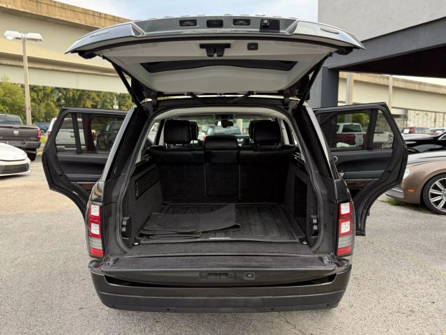 Vehicle image 33 of 42