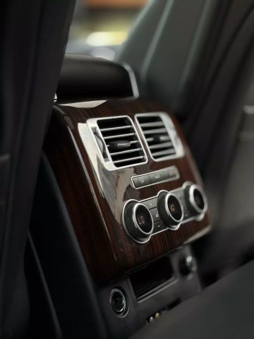 Vehicle image 22 of 42