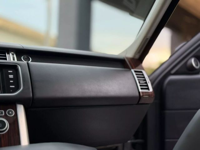 Vehicle image 19 of 42