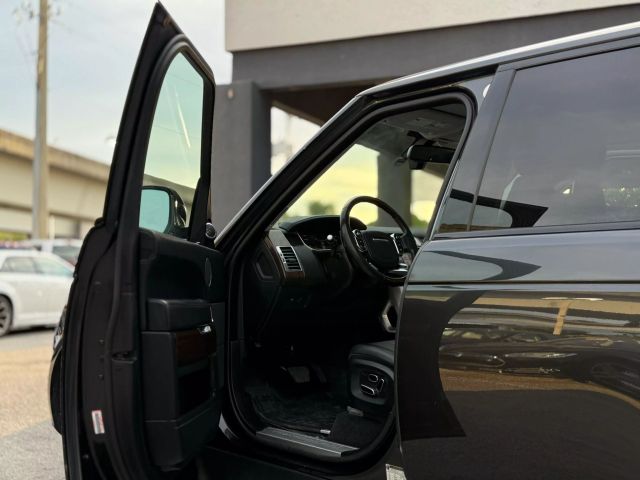 Vehicle image 23 of 42
