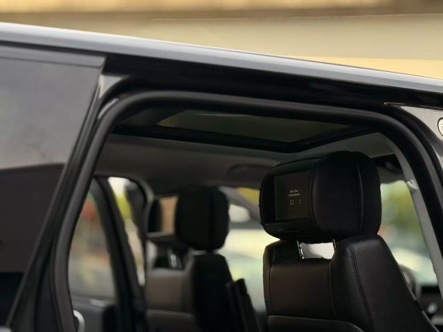 Vehicle image 14 of 42