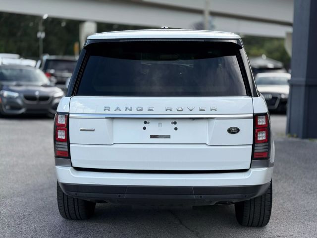 Vehicle image 8 of 32