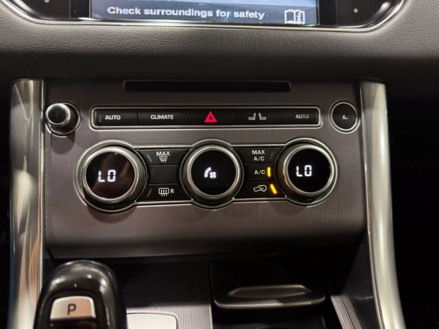 Vehicle image 14 of 28